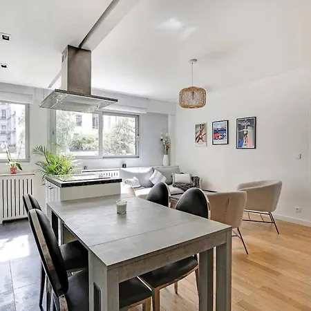 Appartement Spacieux - Arc De Triomphe